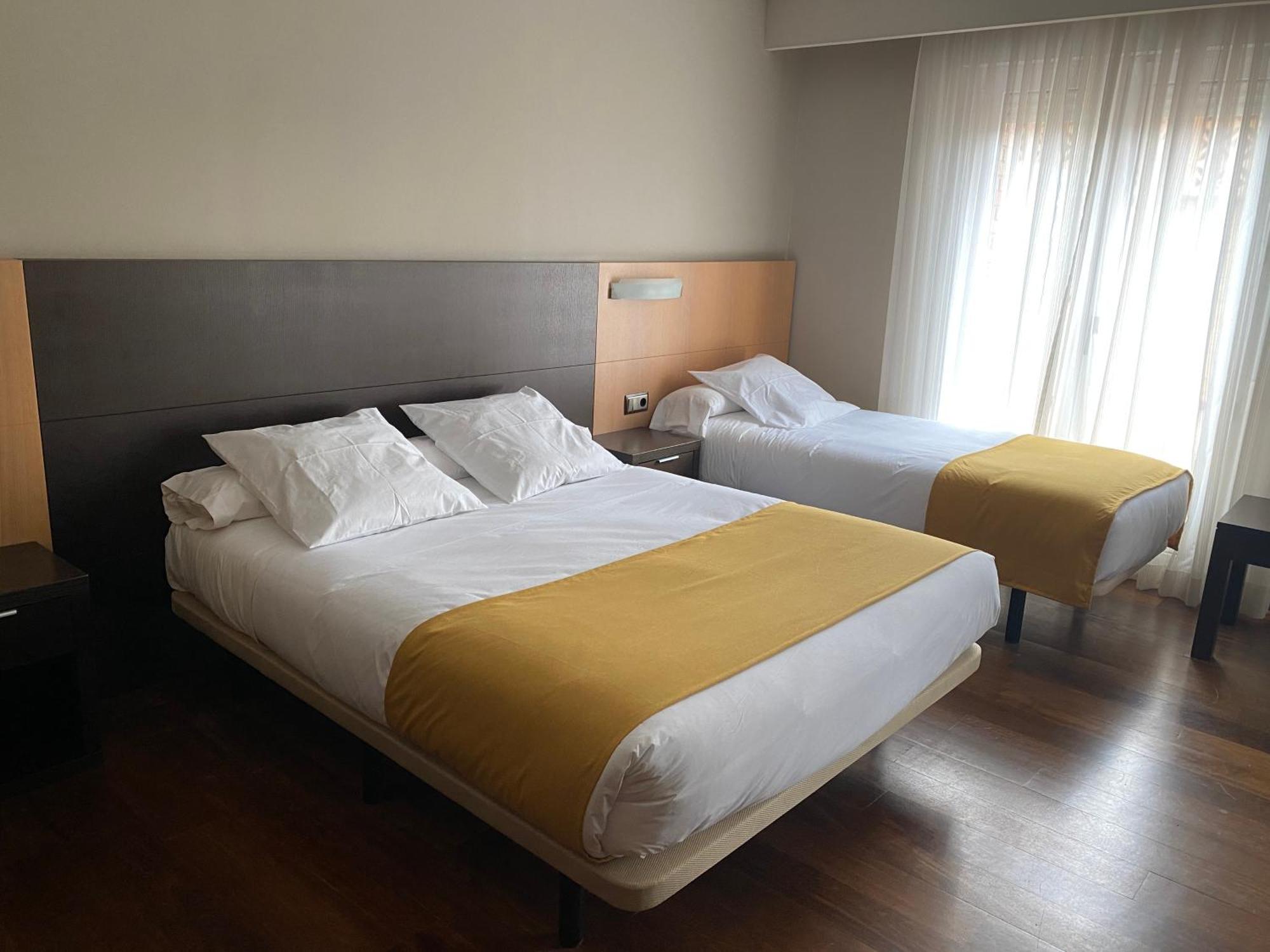 Hotel Rios San Adrián Exteriör bild