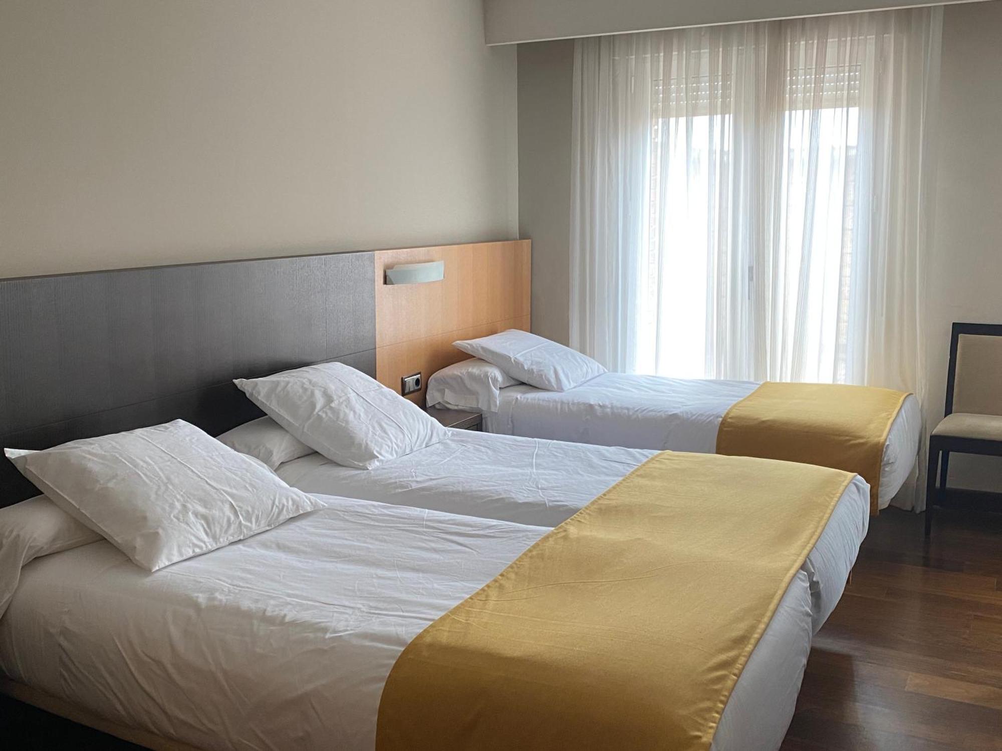 Hotel Rios San Adrián Exteriör bild